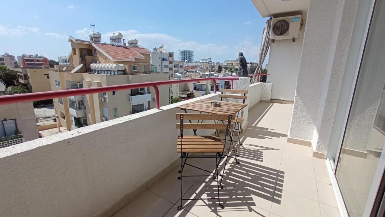5 Min To The Beach Holiday Shared Apartment Incl Netflix - Private Room In 3 Bdr Apt Lárnaka Eksteriør bilde