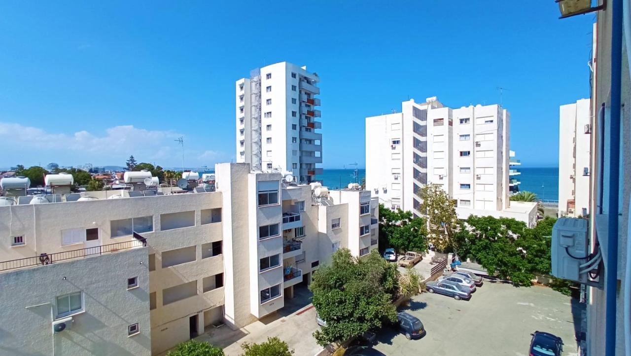 5 Min To The Beach Holiday Shared Apartment Incl Netflix - Private Room In 3 Bdr Apt Lárnaka Eksteriør bilde